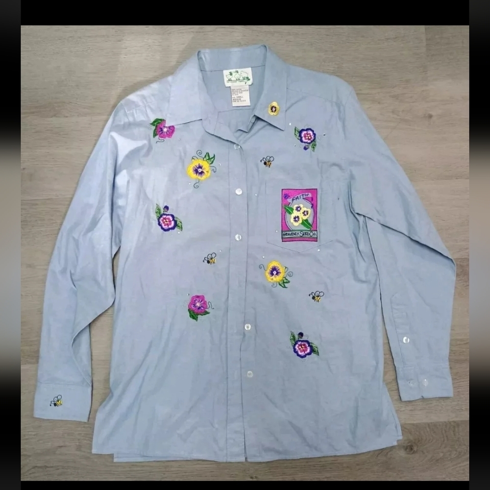 The Quacker Factory chambray Button Down Long Sleeve floral chambray Size S
